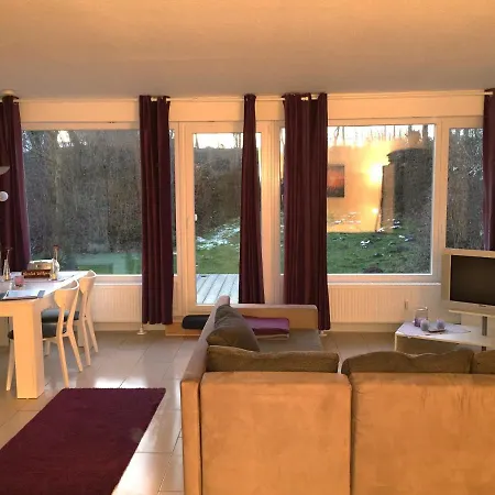Panoramic C01-12 - Terrasse, Blick Ins Gruene